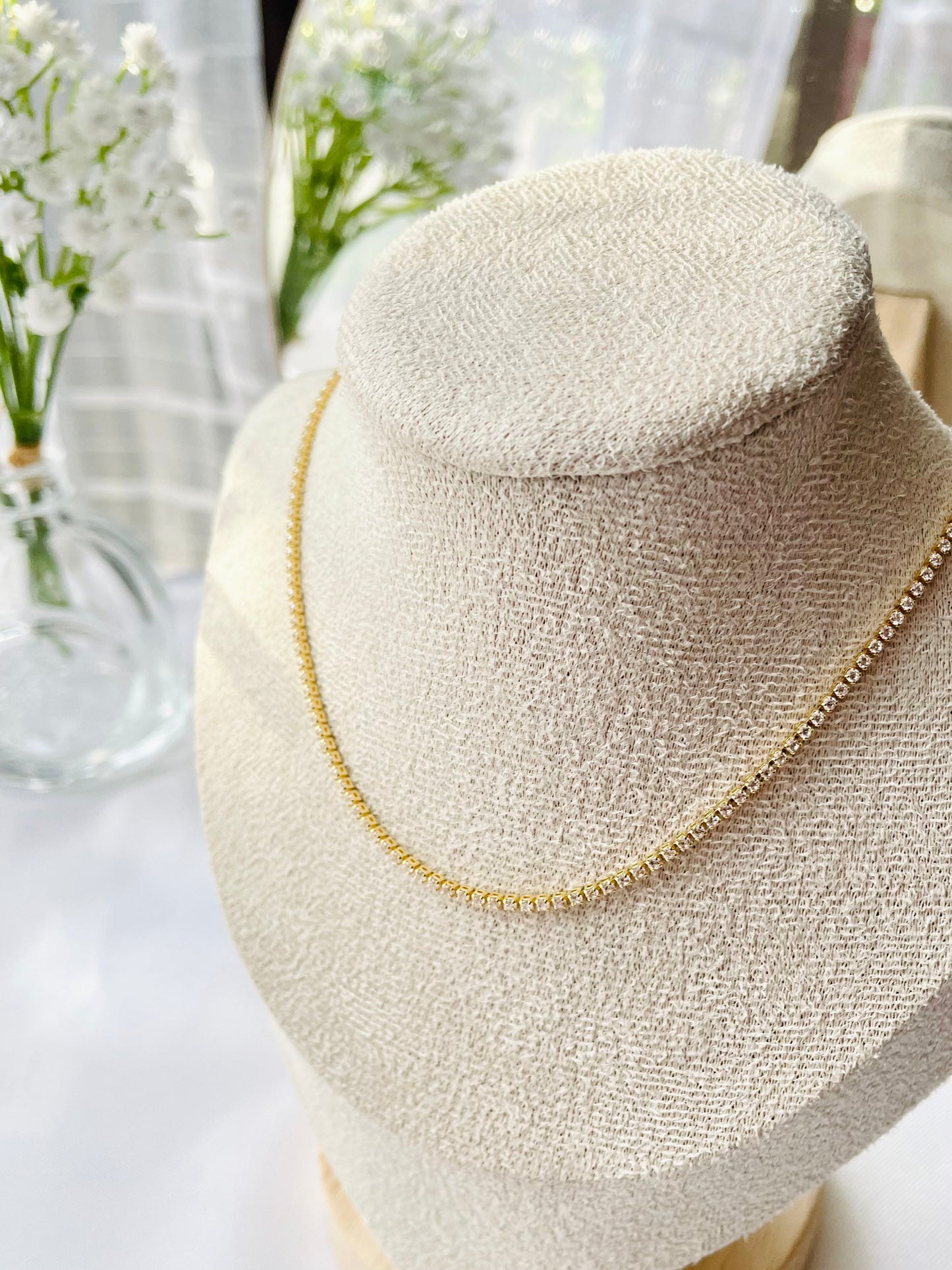 Choker cinta circones
