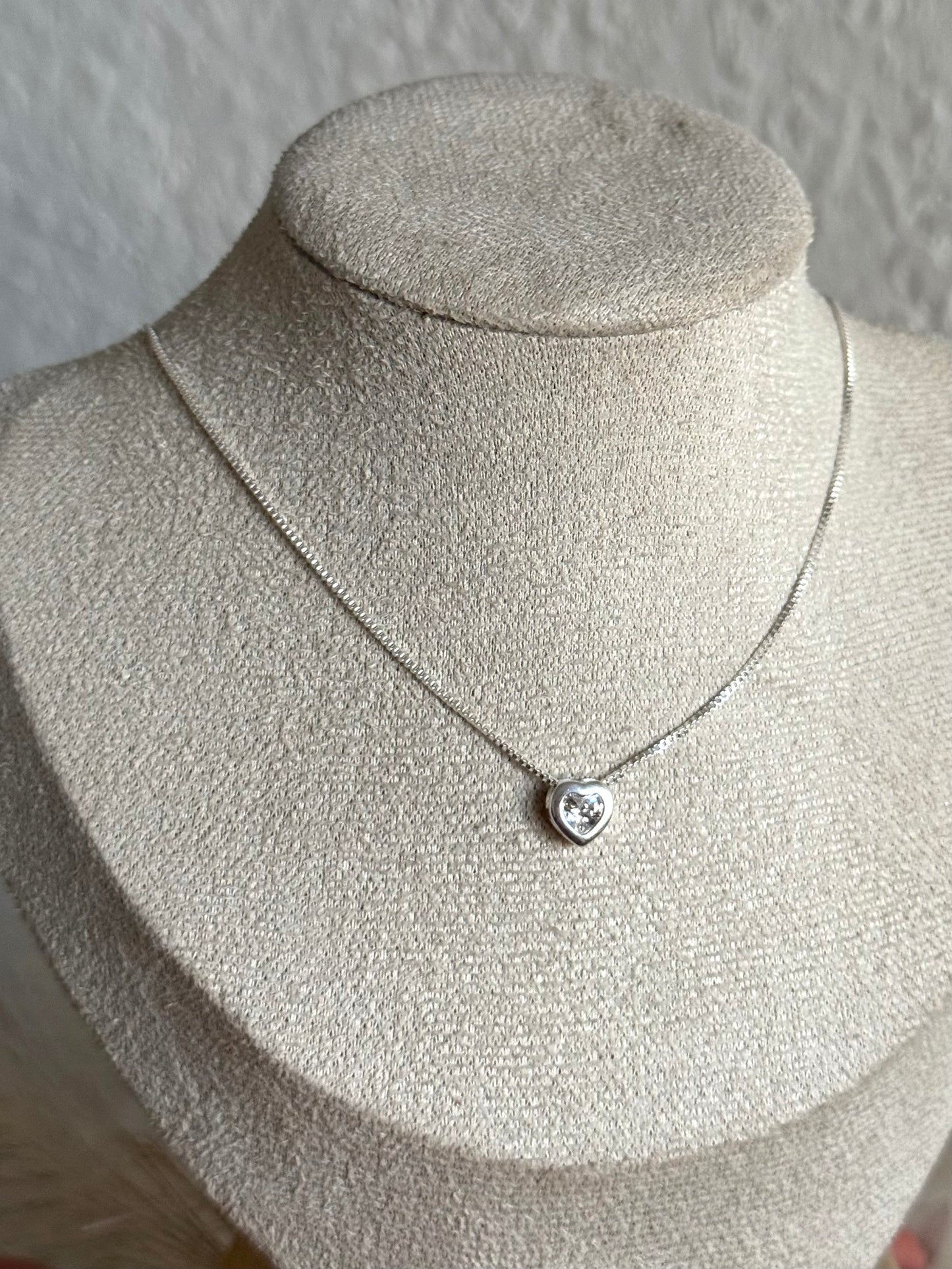 Collar corazón circón