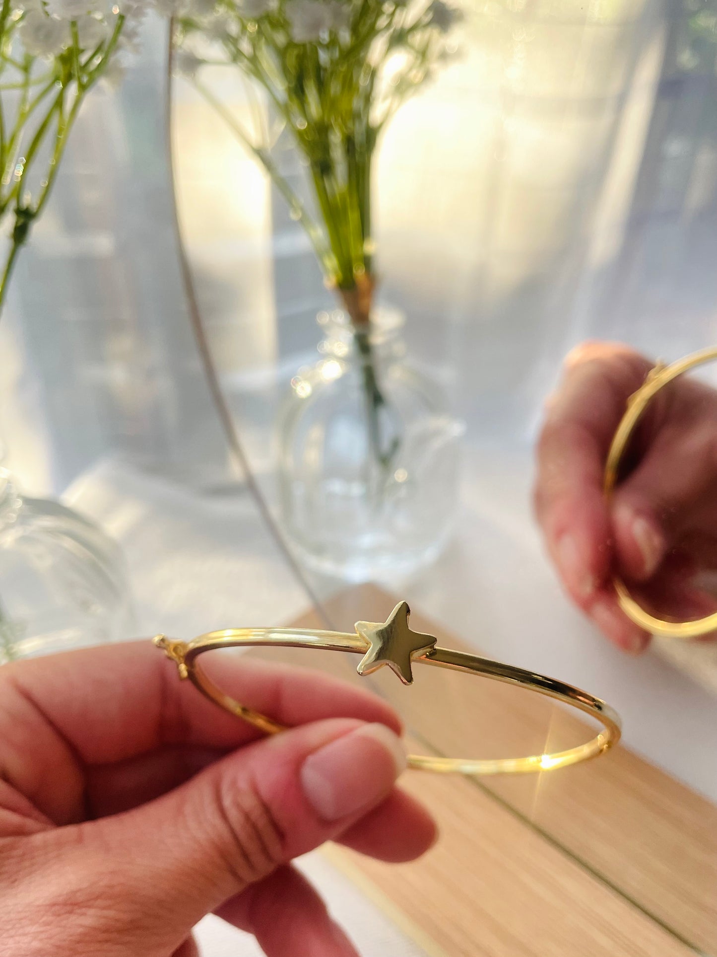 Pulsera estrella rígida