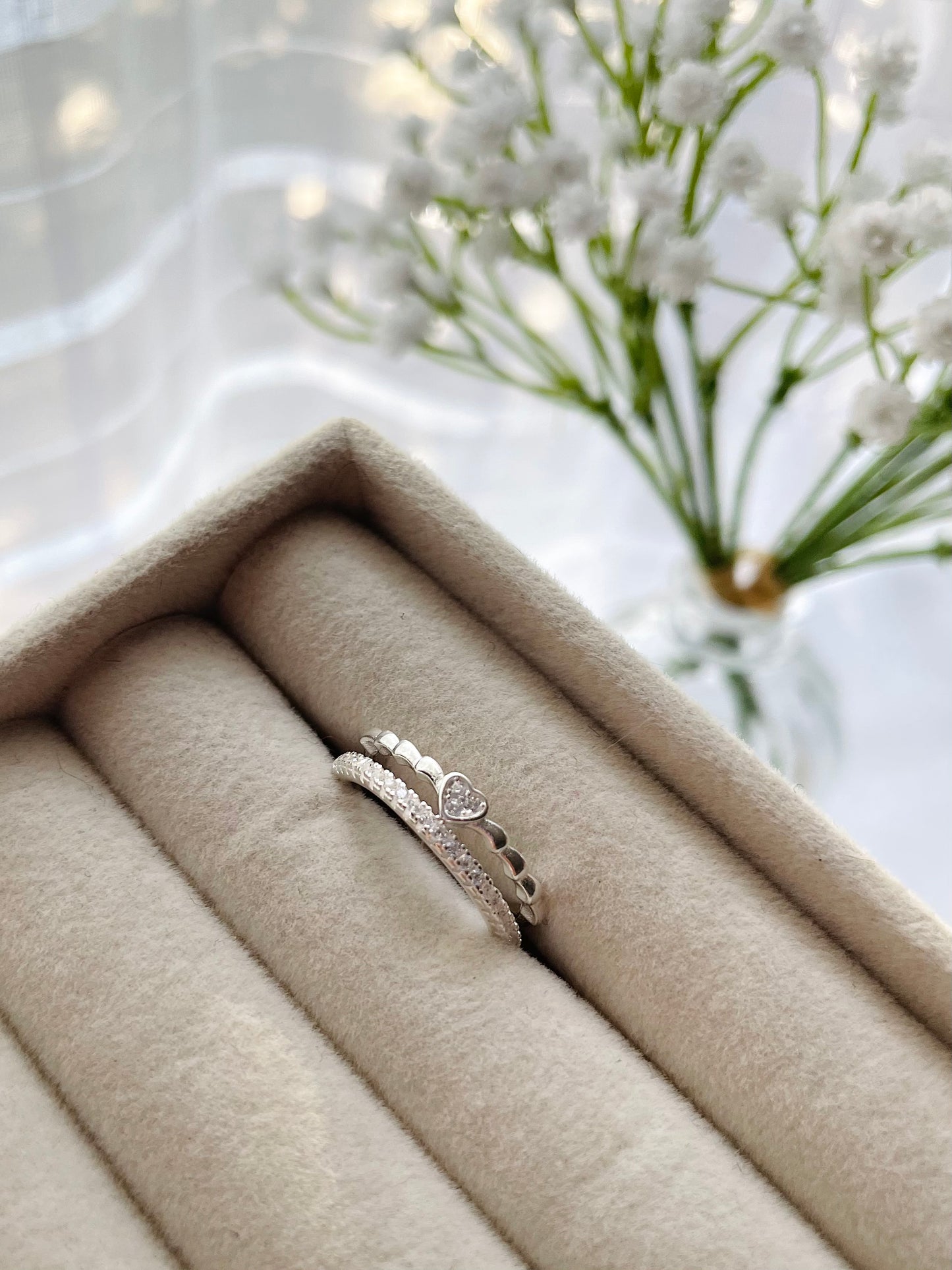 Anillo doble corazón con circones