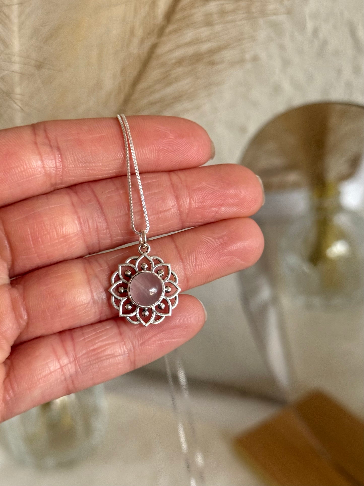 Collar mandala Cuarzo Rosa