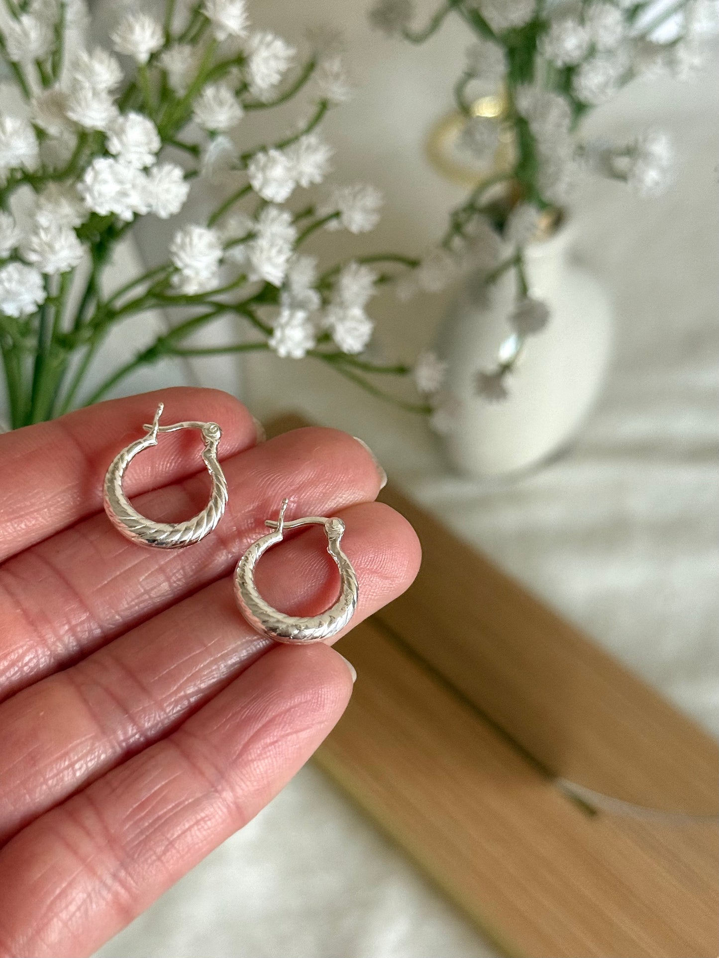 Argollas diseño líneas