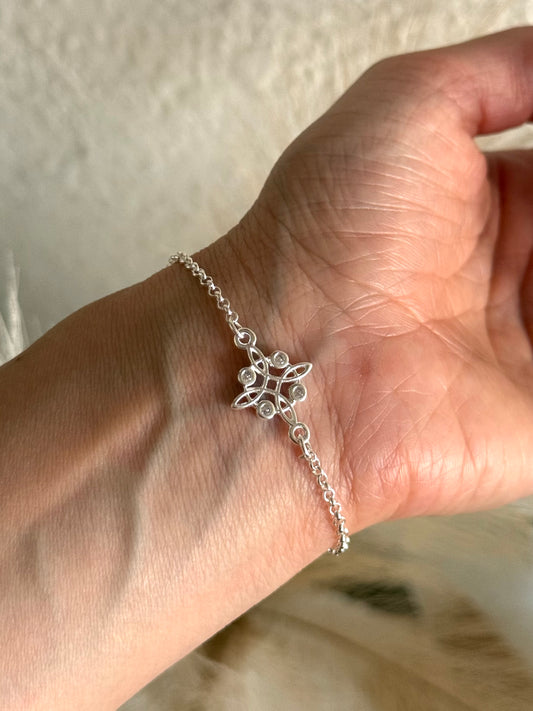 Pulsera nudo de bruja