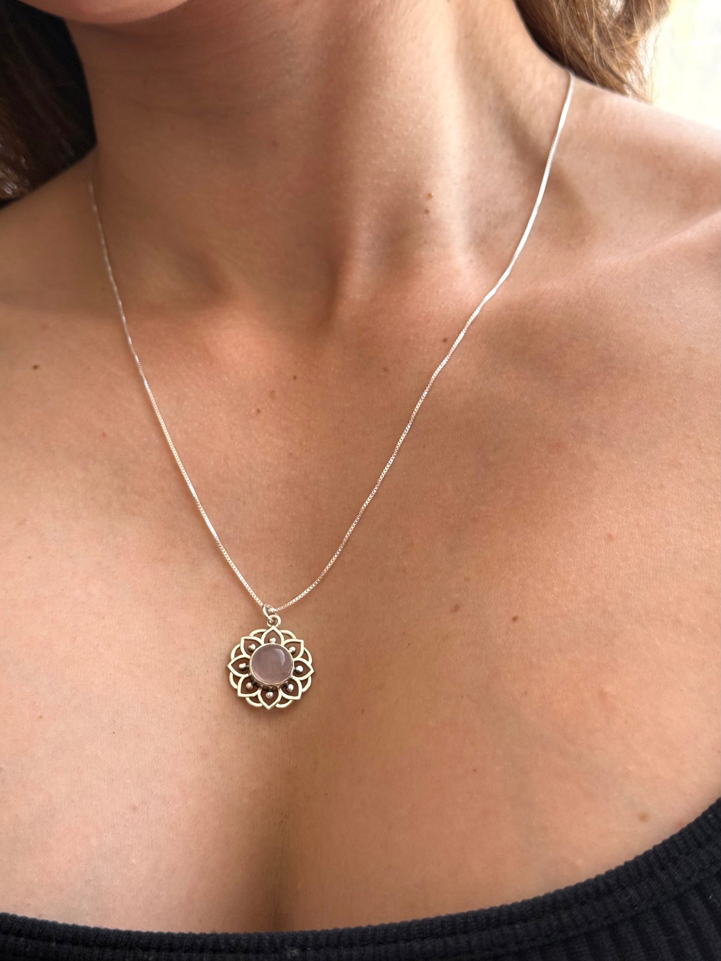 Collar mandala Cuarzo Rosa