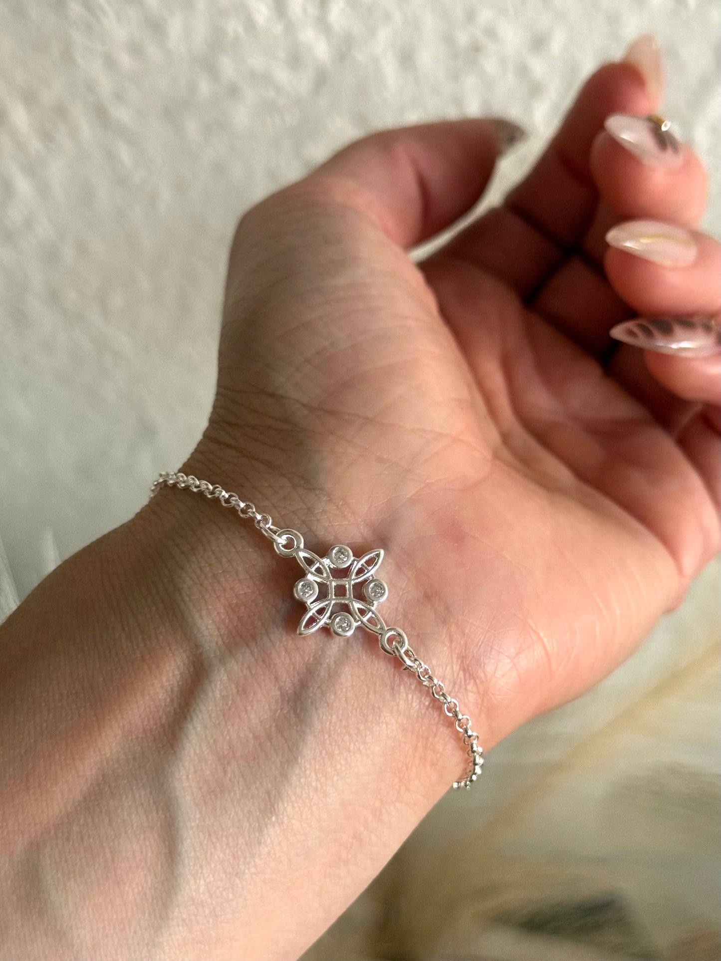 Pulsera nudo de bruja