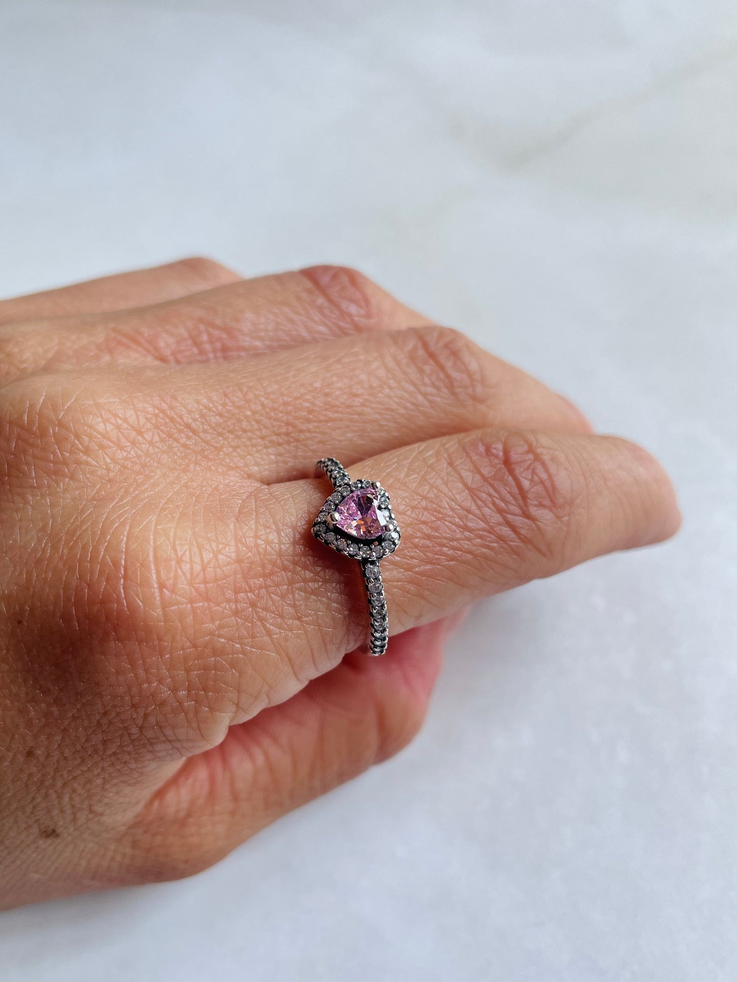 Anillo corazón rosa