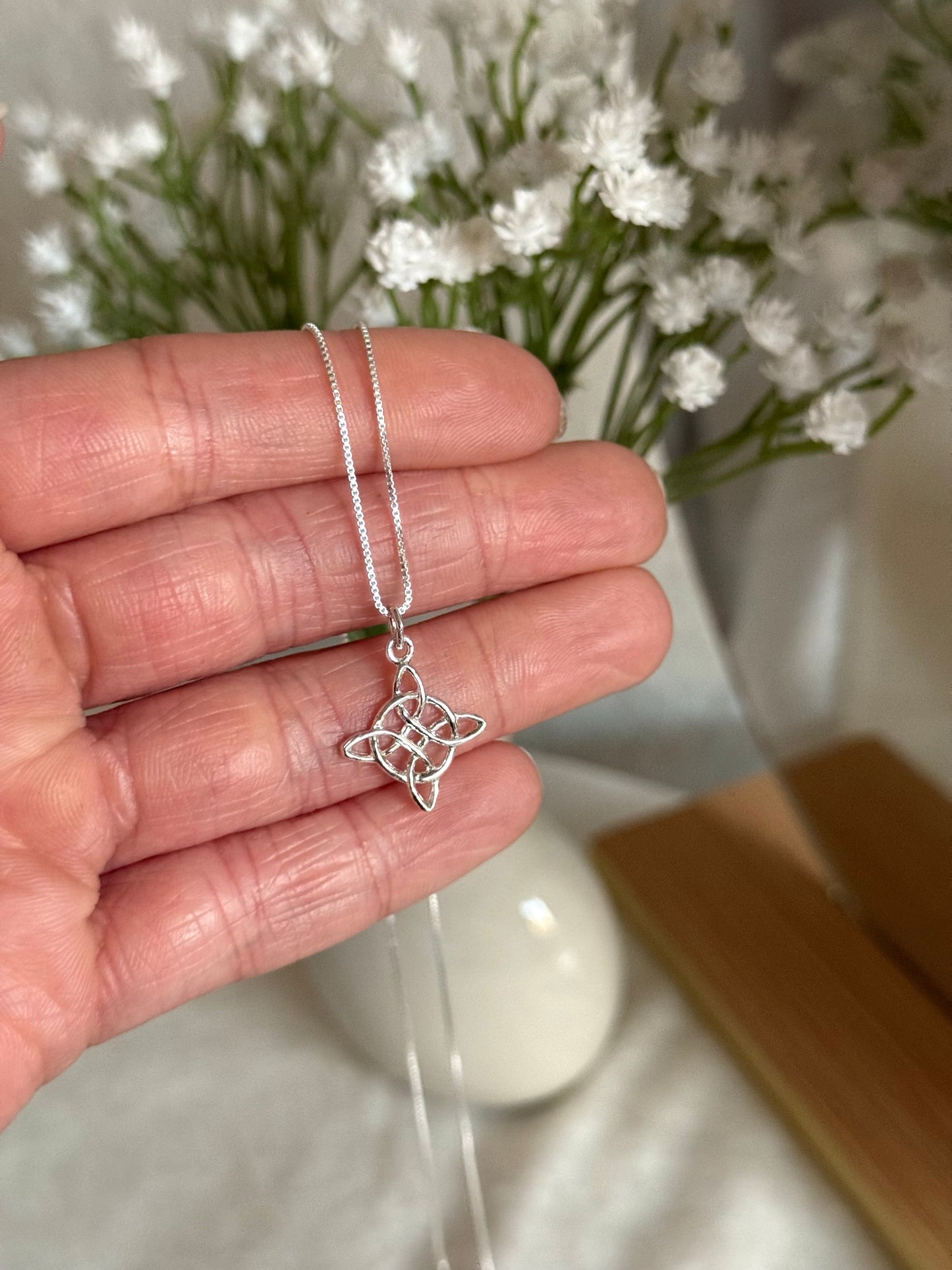 Collar nudo de bruja 15mm