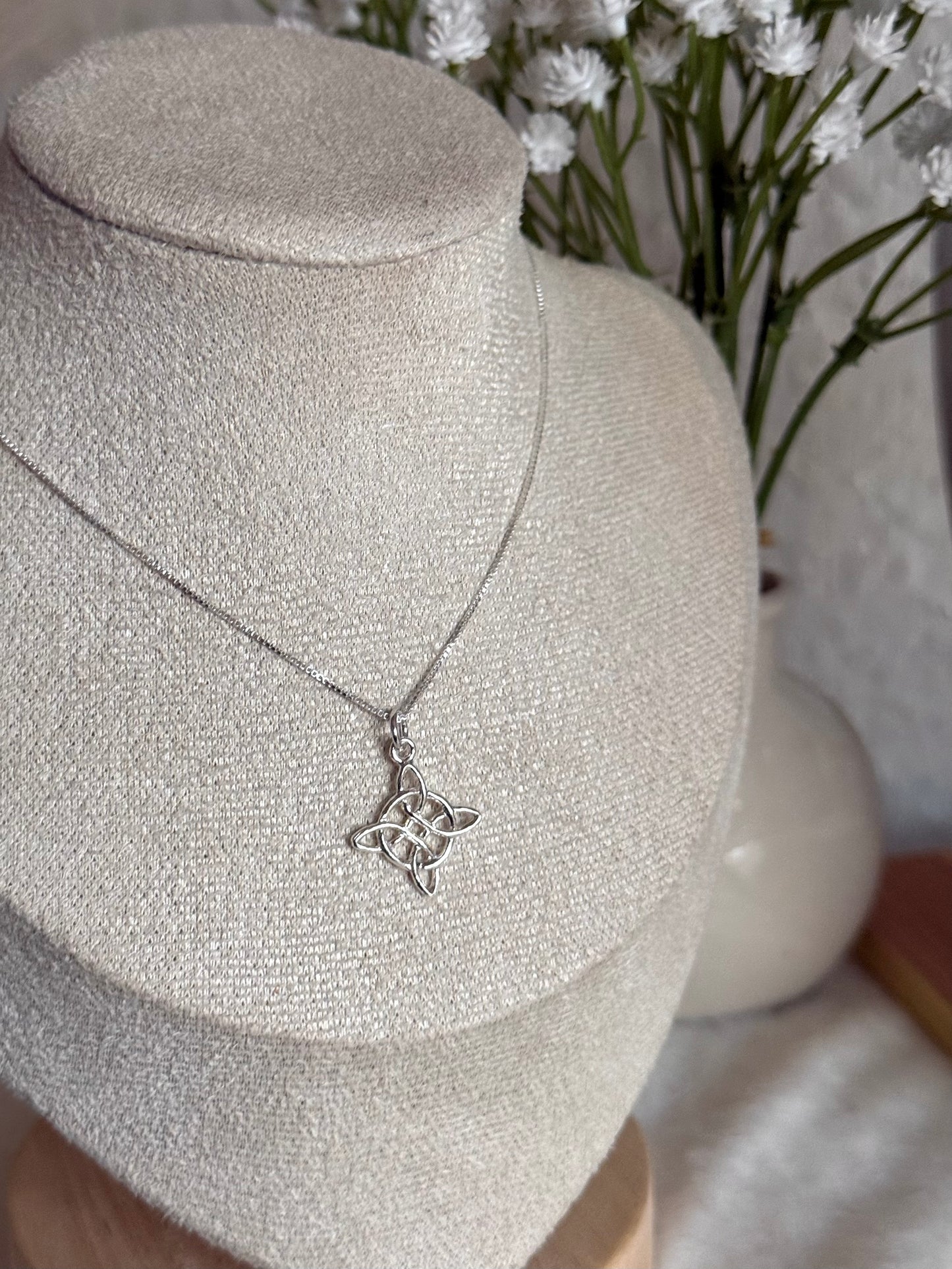 Collar nudo de bruja 15mm