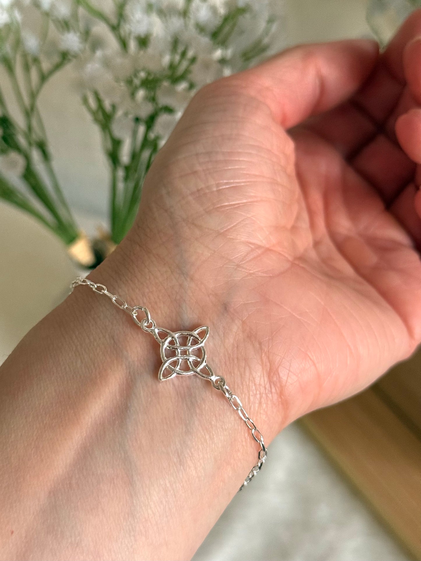 Pulsera nudo de bruja 15mm